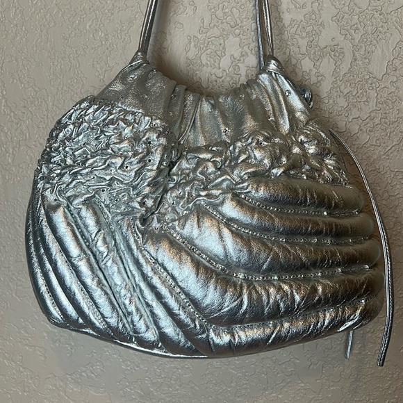 Vintage Rita Diana Mylinka Silver Metallic Crystal Puffer Cinch Shoulder bag - Picture 3 of 14